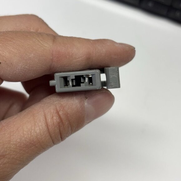 1990-1996 Ford OEM cassette player RADIO Mustang F150 Econoline Contour Ranger - Picture 4 of 15